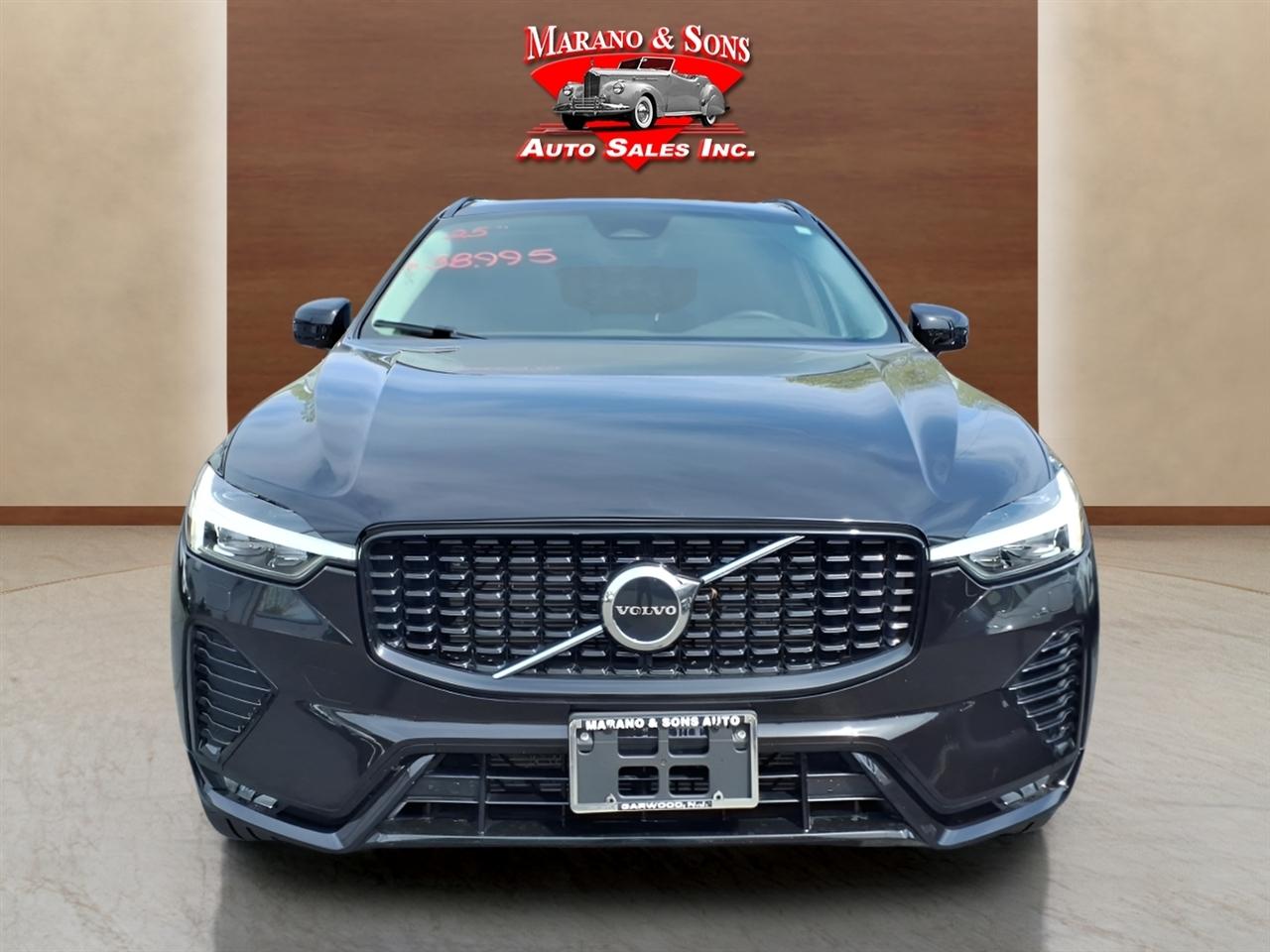 Volvo XC60 B5 AWD Core 2025