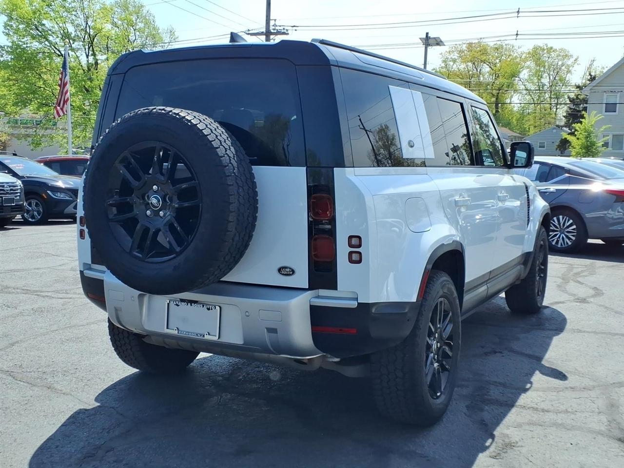Land Rover Defender 110 SE AWD 2023