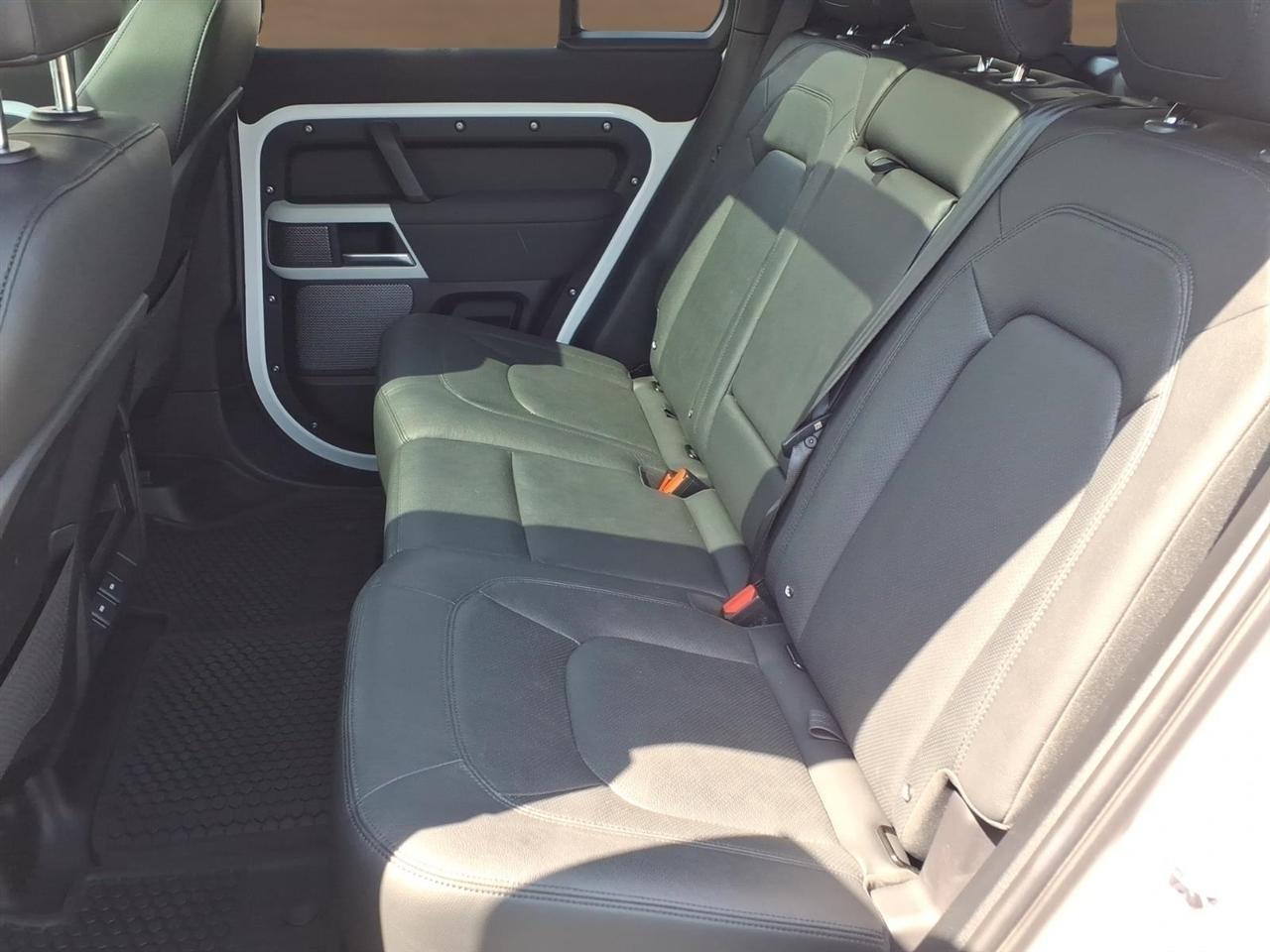 Land Rover Defender 110 SE AWD 2023