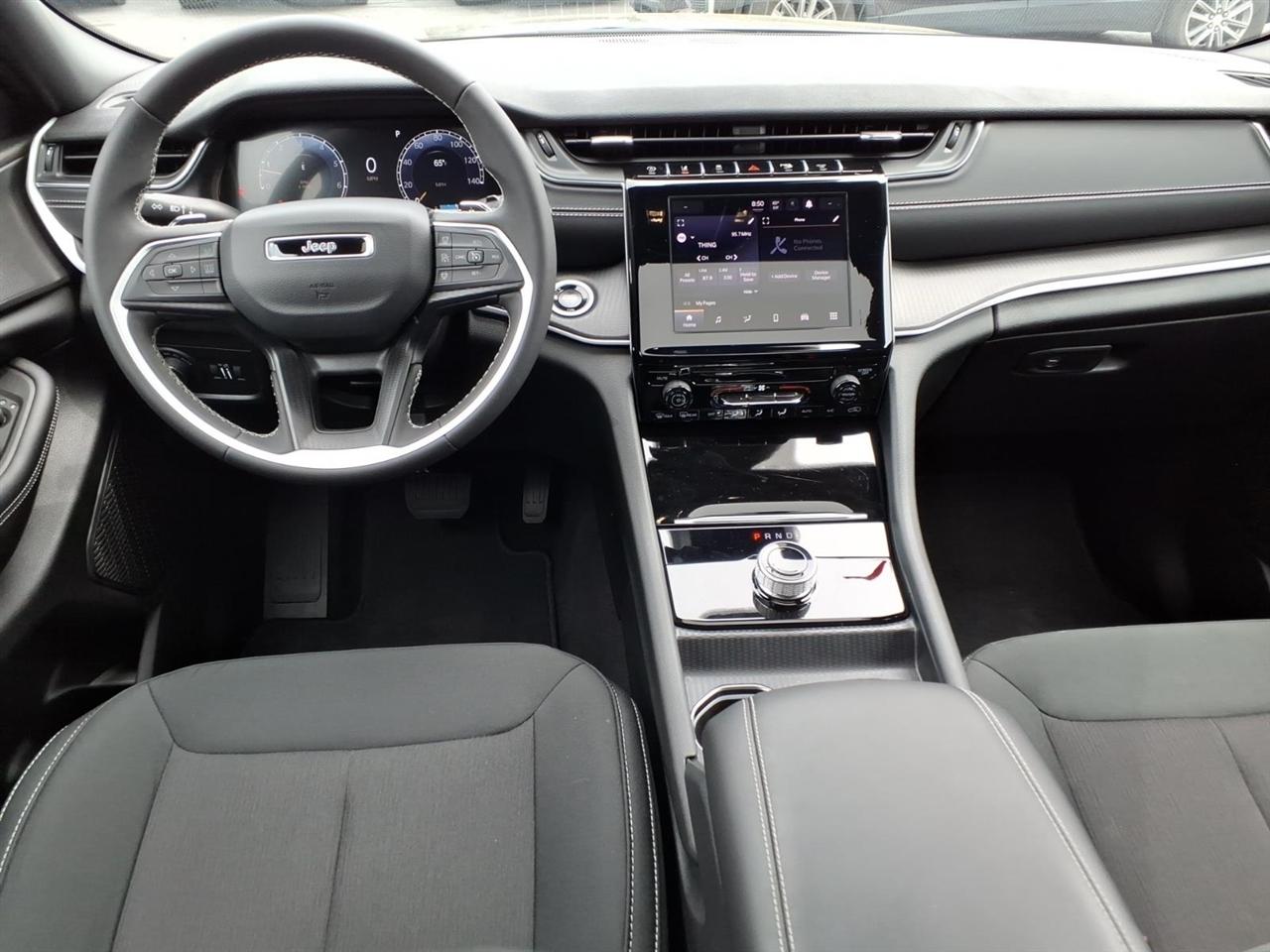 Jeep Grand Cherokee Laredo X 4x4 2025