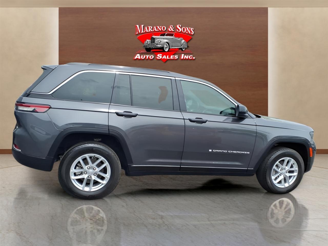 Jeep Grand Cherokee Laredo X 4x4 2025