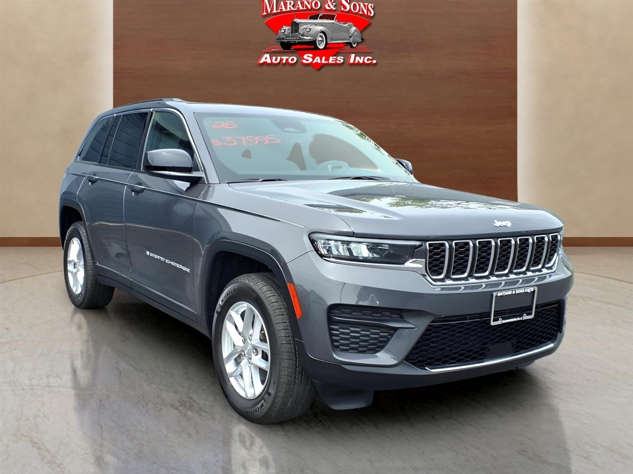 Jeep Grand Cherokee Laredo X 4x4 2025