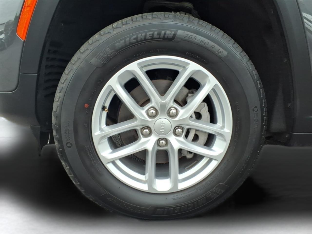 Jeep Grand Cherokee Laredo X 4x4 2025