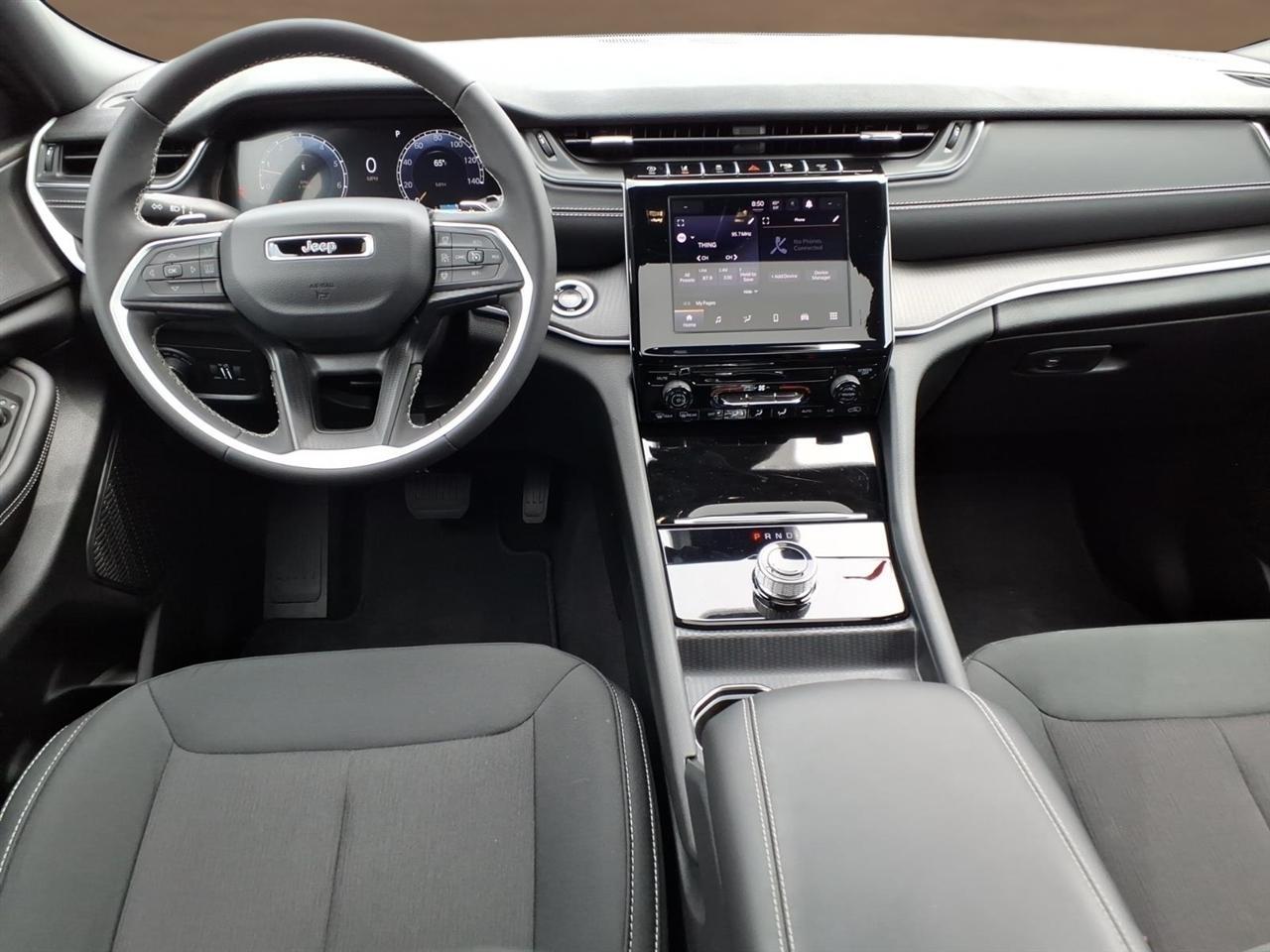 Jeep Grand Cherokee Laredo X 4x4 2025