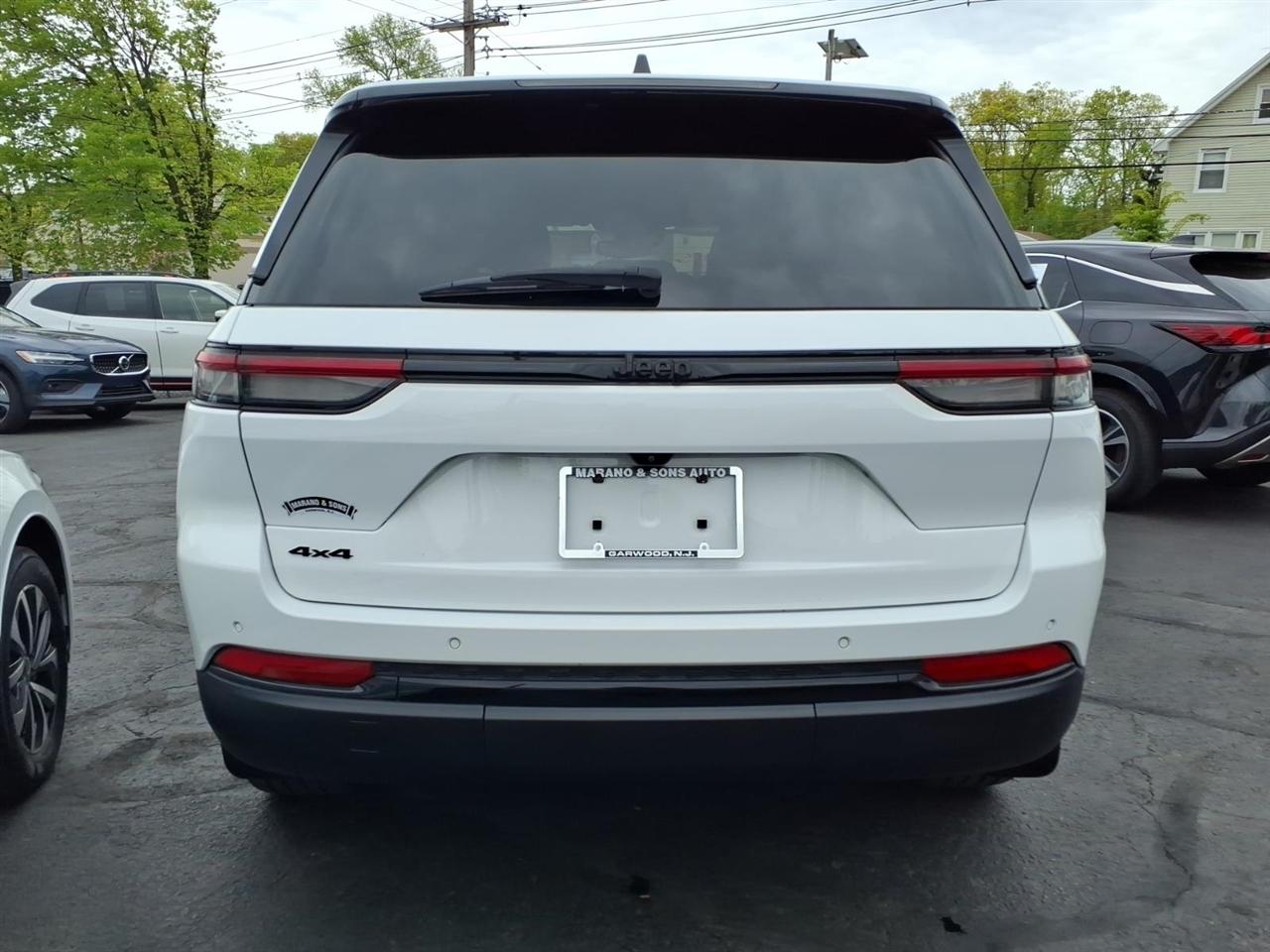 Jeep Grand Cherokee Altitude 4x4 2023