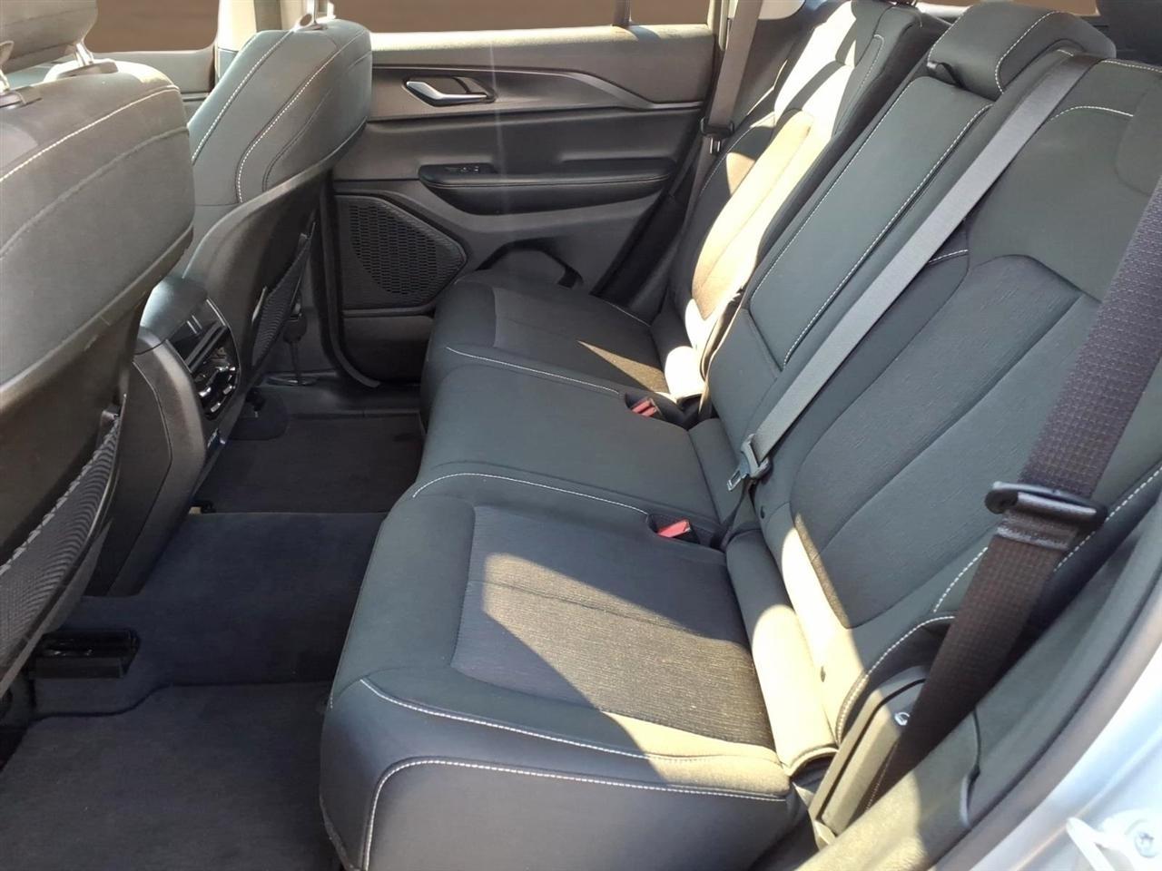 Jeep Grand Cherokee Laredo 4x4 2023