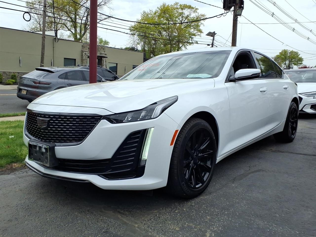 2023 Cadillac CT5 4dr Sdn Luxury