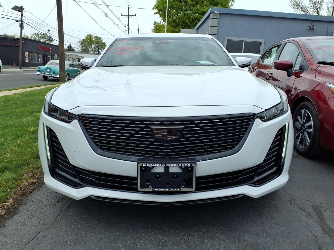 Cadillac CT5 4dr Sdn Luxury 2023