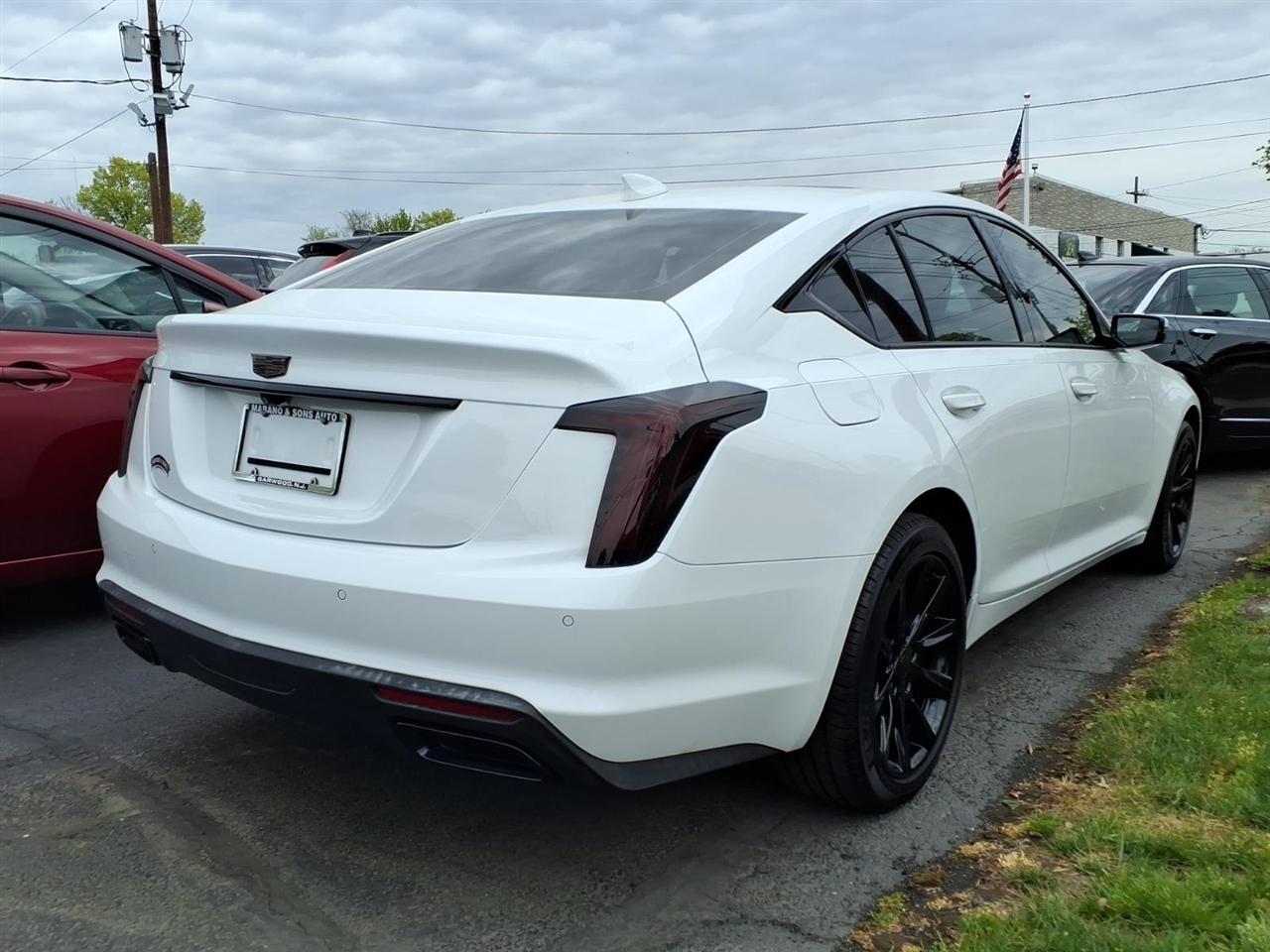 Cadillac CT5 4dr Sdn Luxury 2023