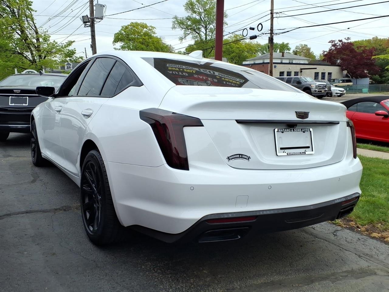 Cadillac CT5 4dr Sdn Luxury 2023