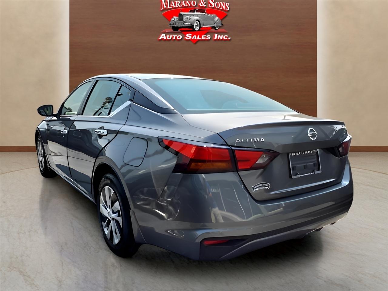 Nissan Altima 2.5 S Sedan 2022