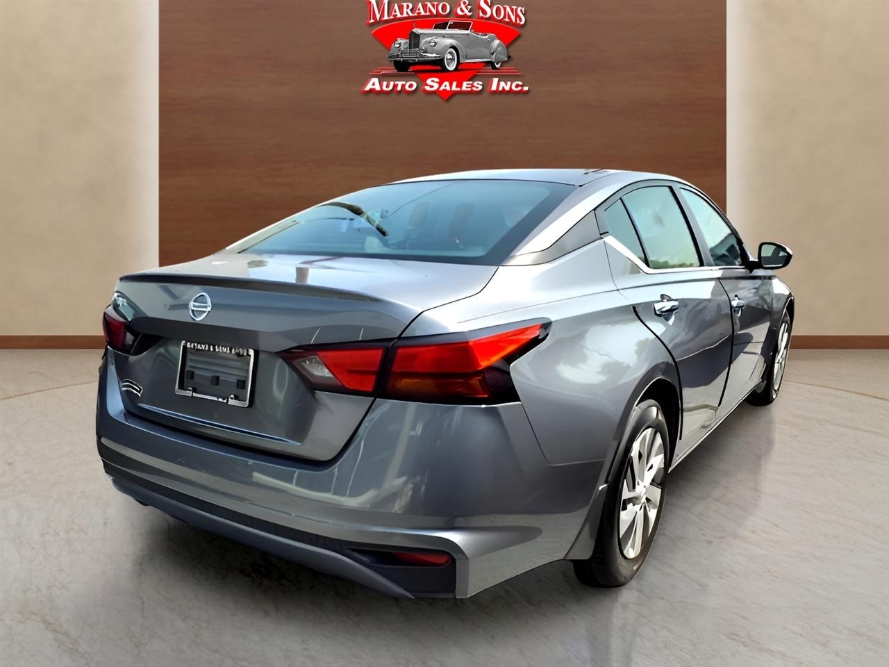 Nissan Altima 2.5 S Sedan 2022