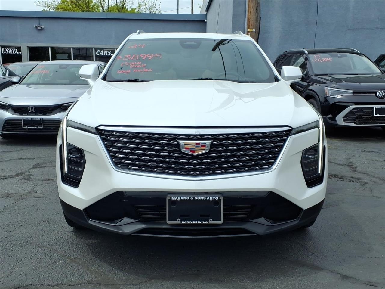 Cadillac XT4 AWD 4dr Premium Luxury 2024