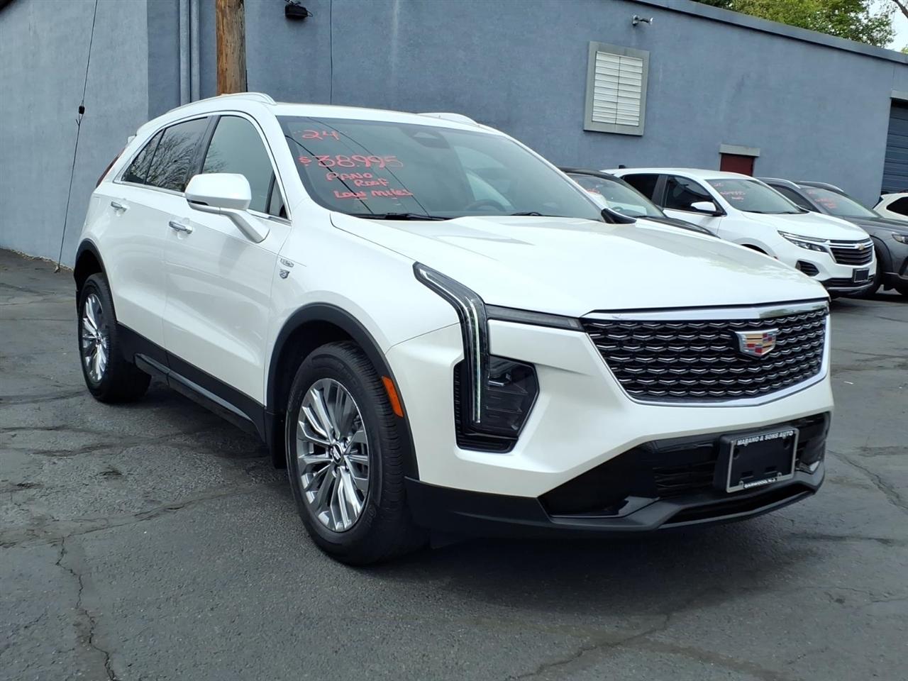 Cadillac XT4 AWD 4dr Premium Luxury 2024