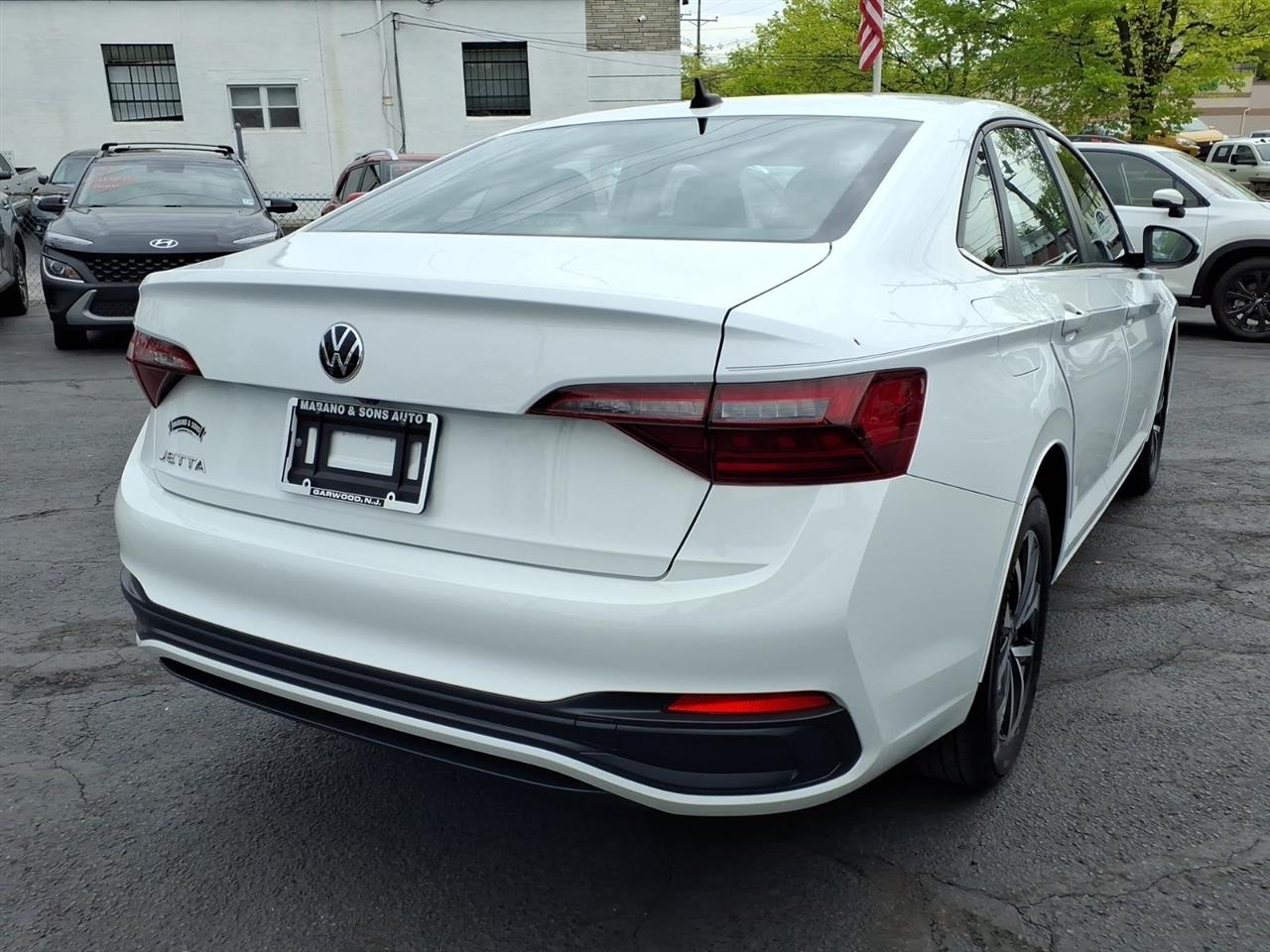 Volkswagen Jetta S Auto 2023