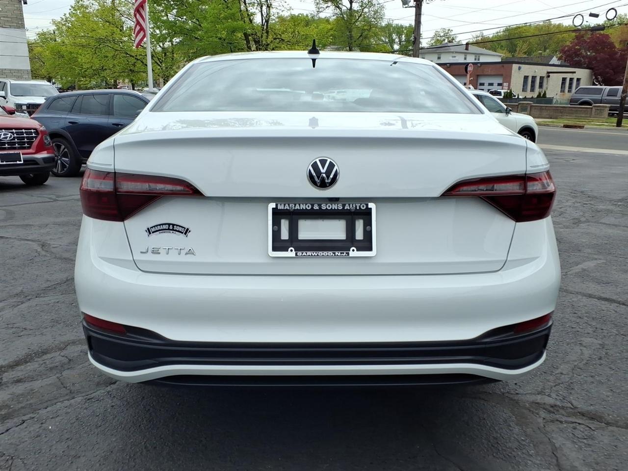 Volkswagen Jetta S Auto 2023