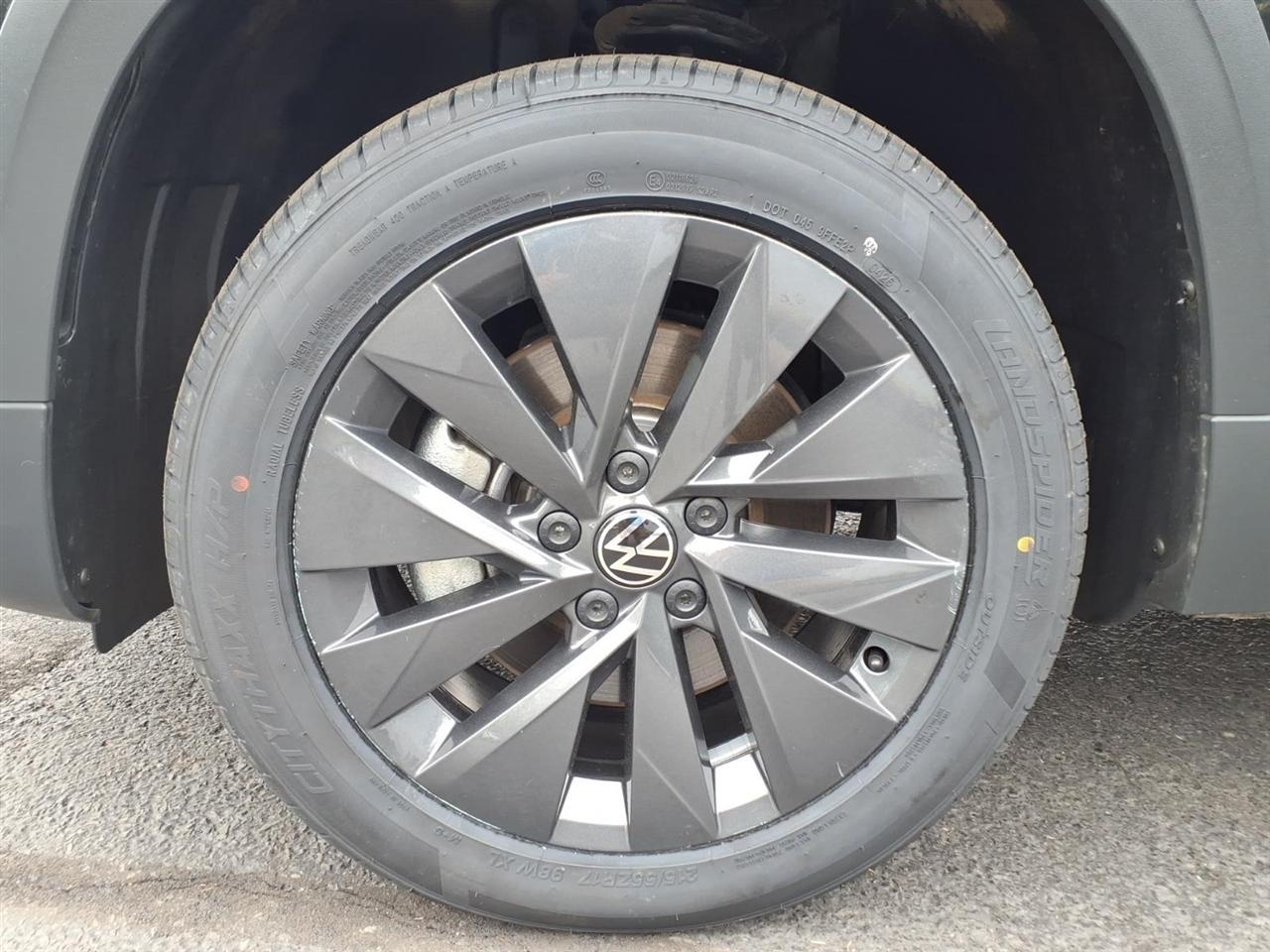 Volkswagen Taos S FWD 2024