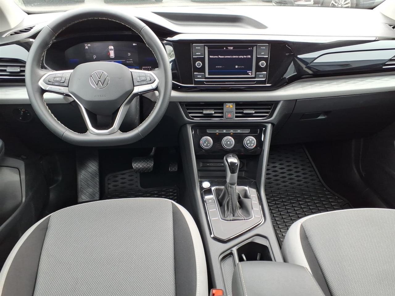 Volkswagen Taos S FWD 2024