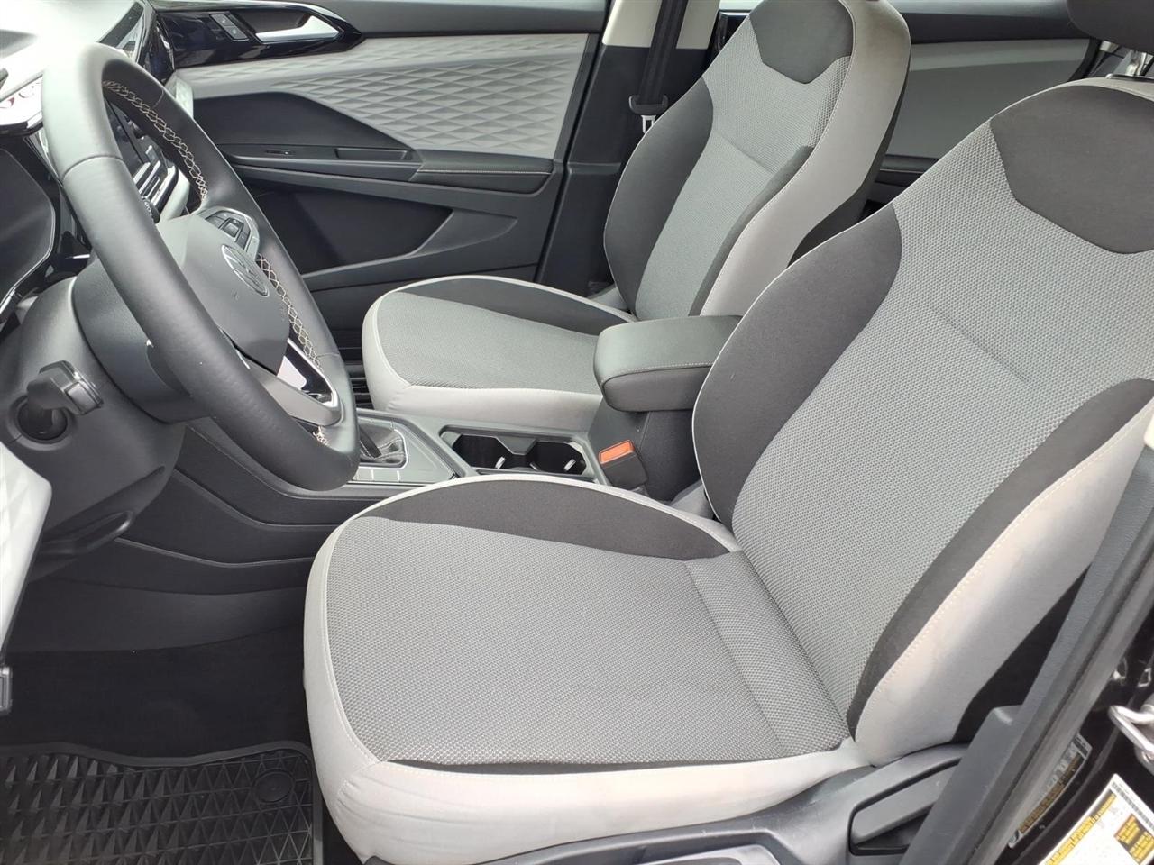 Volkswagen Taos S FWD 2024