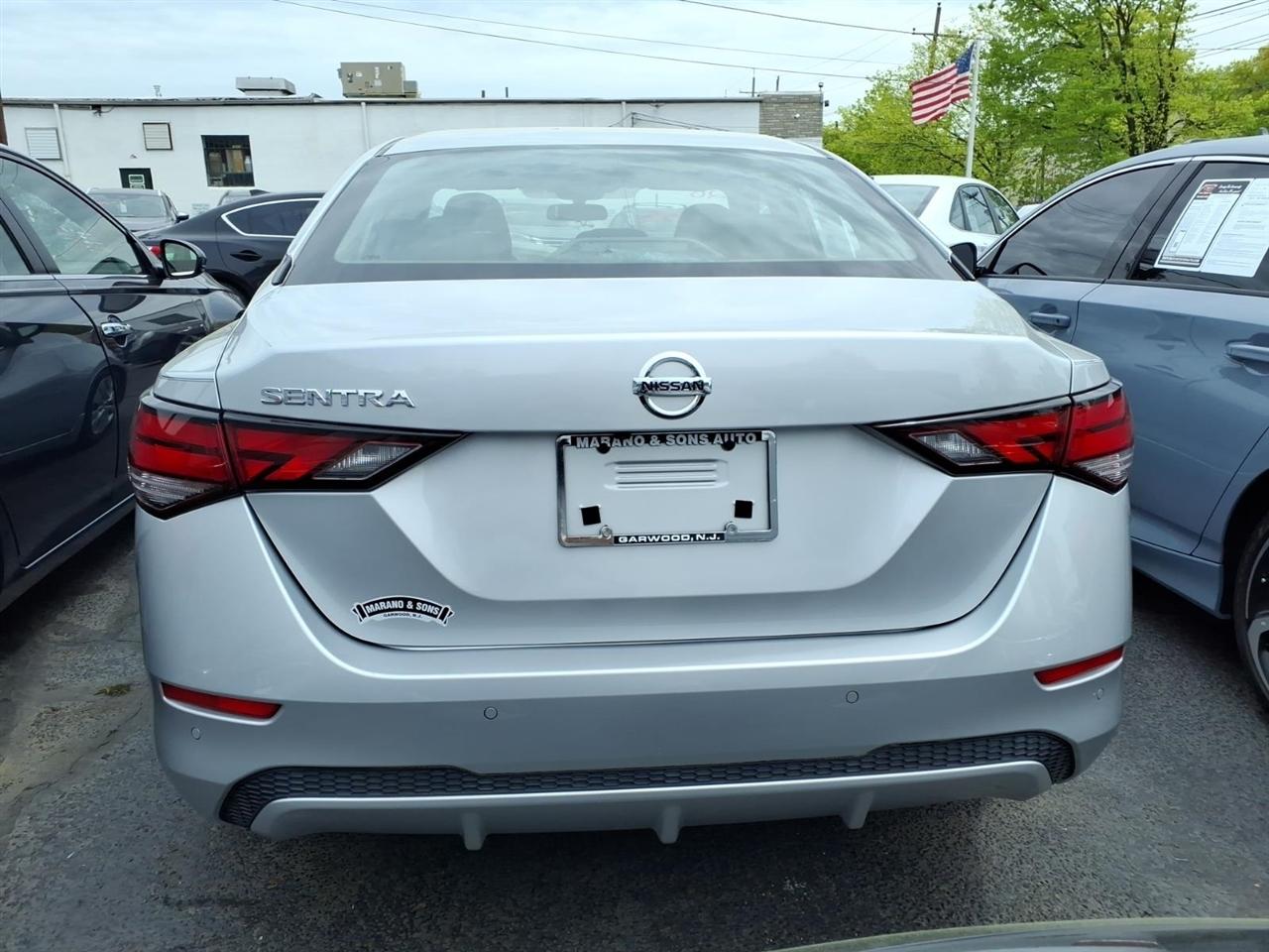 Nissan Sentra S CVT 2020