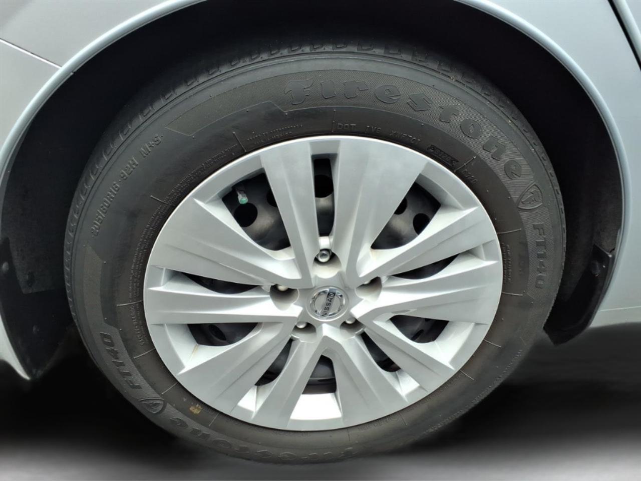 Nissan Sentra S CVT 2020