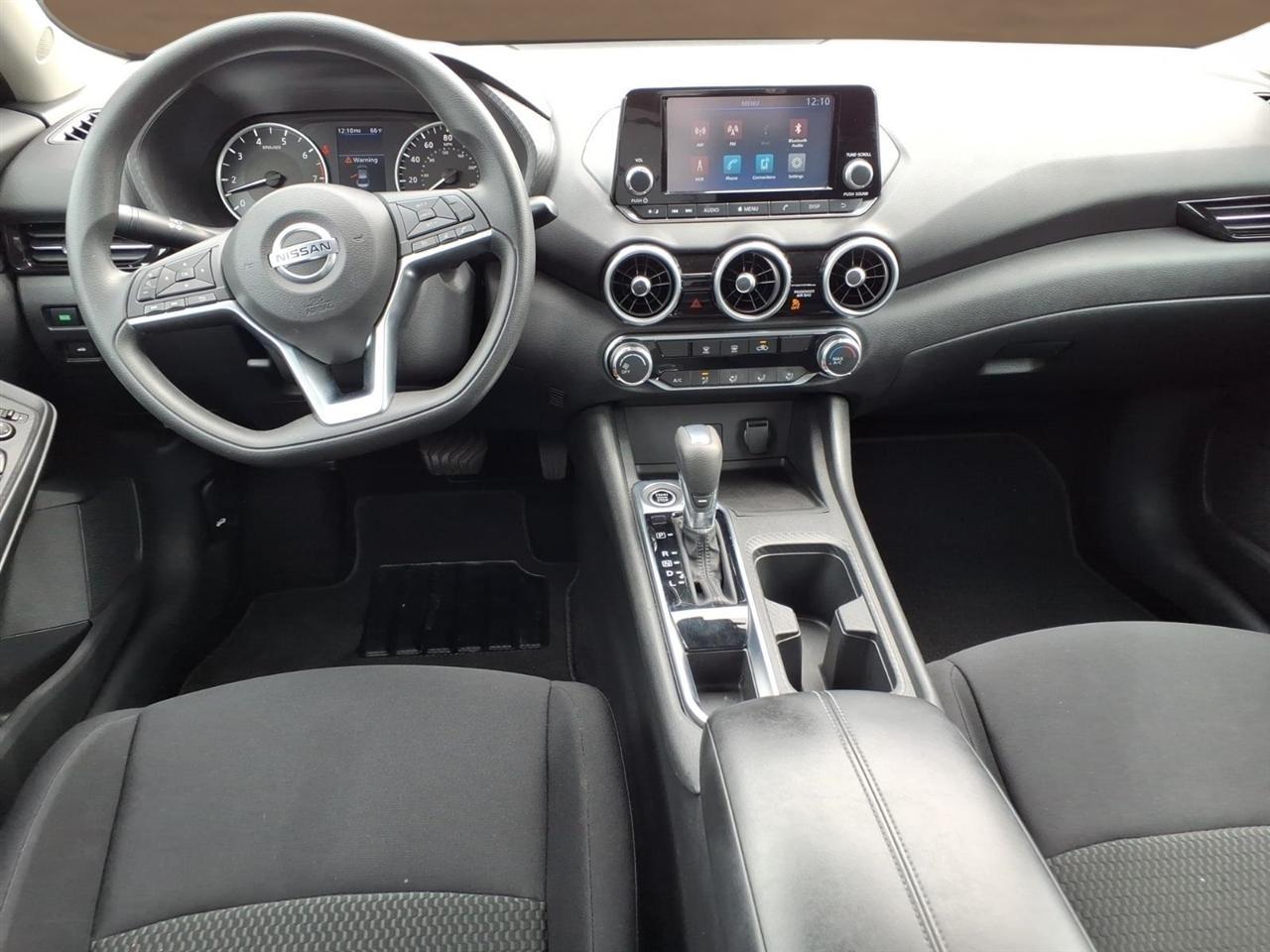 Nissan Sentra S CVT 2020