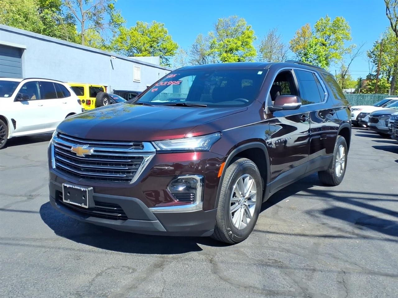 2023 Chevrolet Traverse AWD 4dr LT Cloth w/1LT