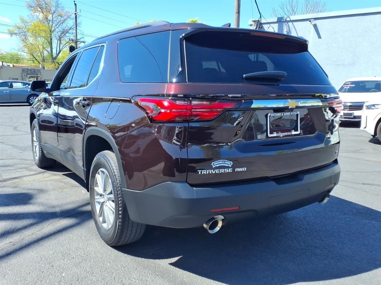 Chevrolet Traverse AWD 4dr LT Cloth w/1LT 2023