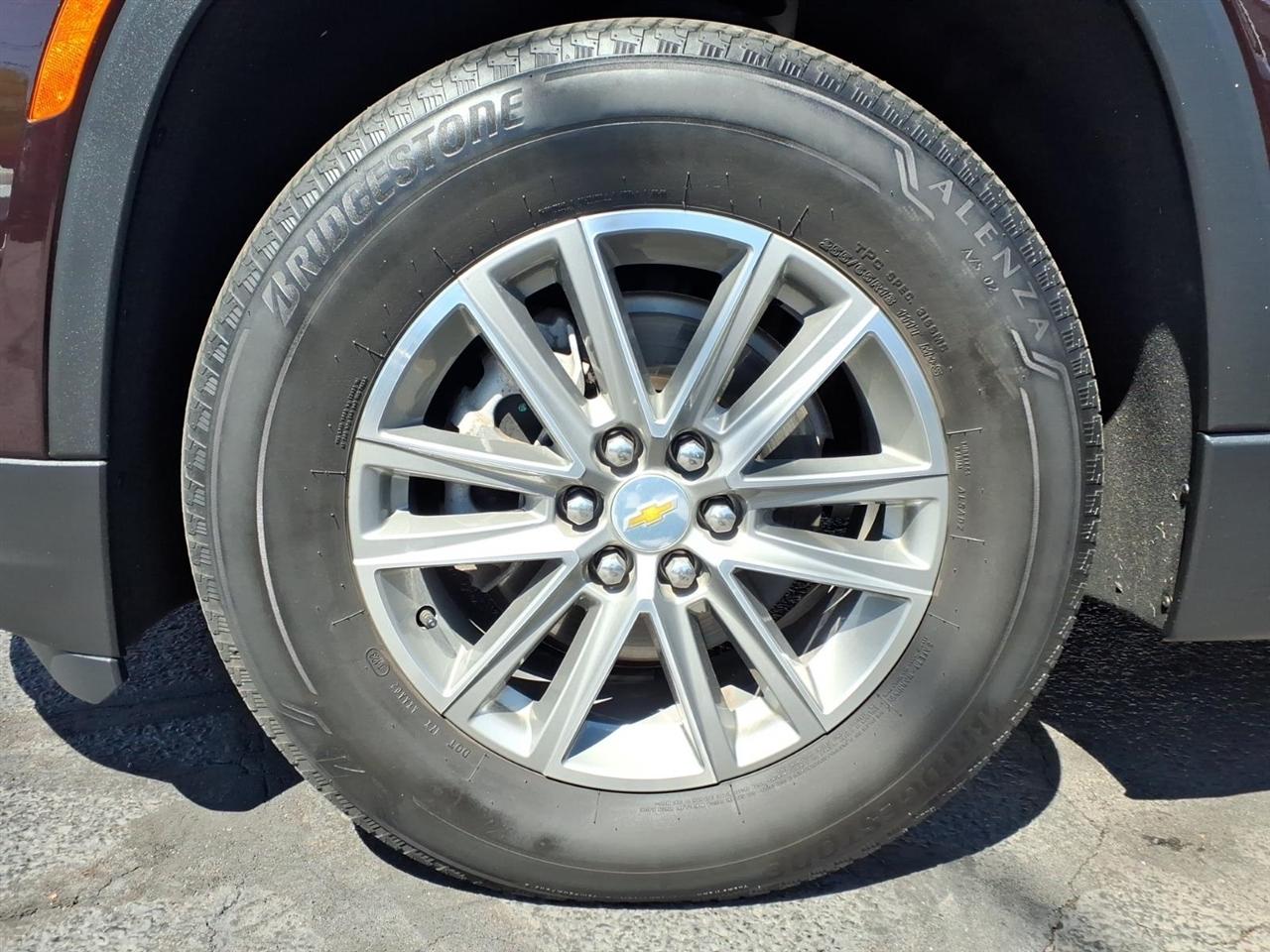 Chevrolet Traverse AWD 4dr LT Cloth w/1LT 2023