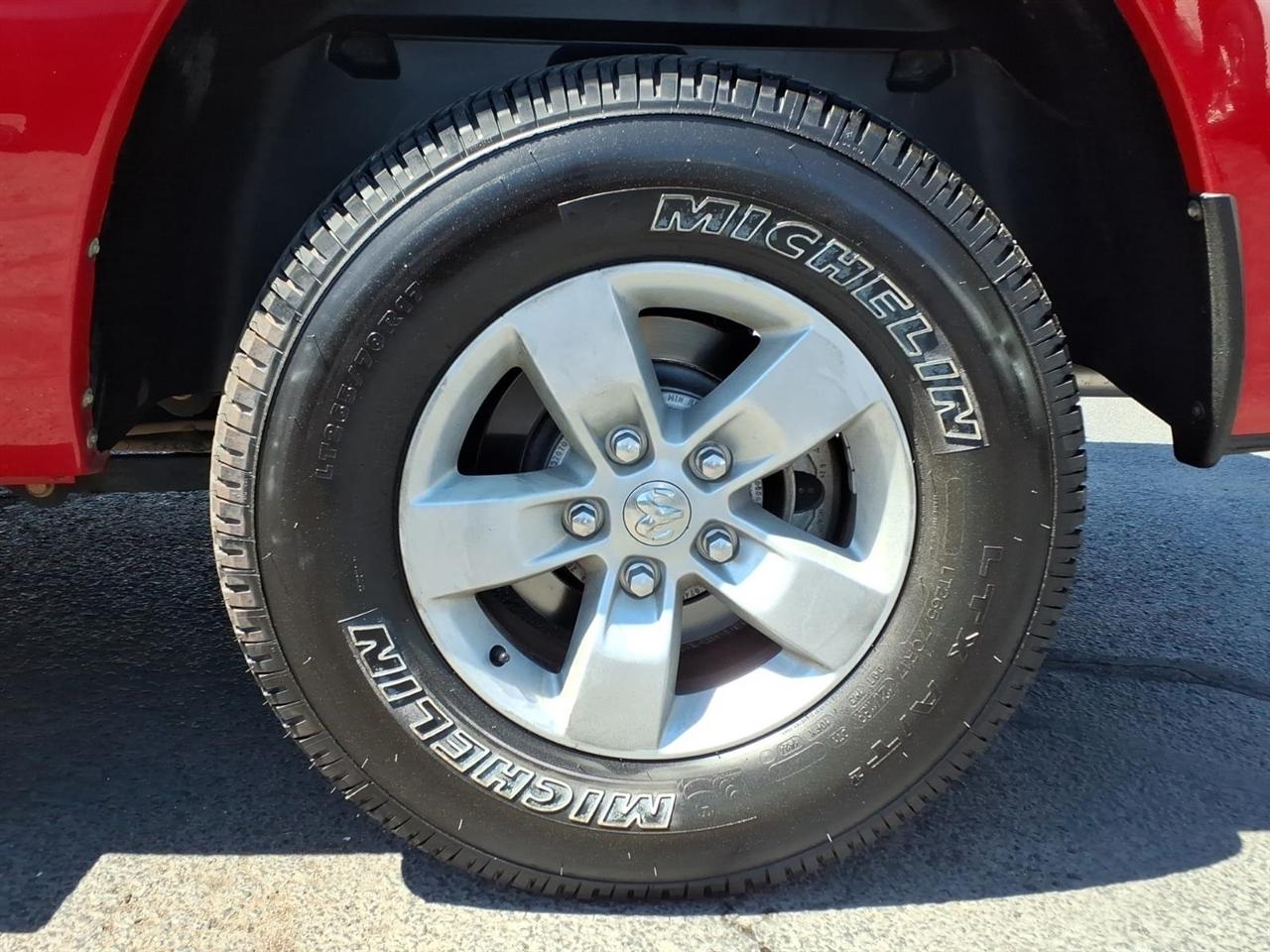 Ram Truck 1500 Classic Tradesman 4x2 Reg Cab 6'4" Box 2019