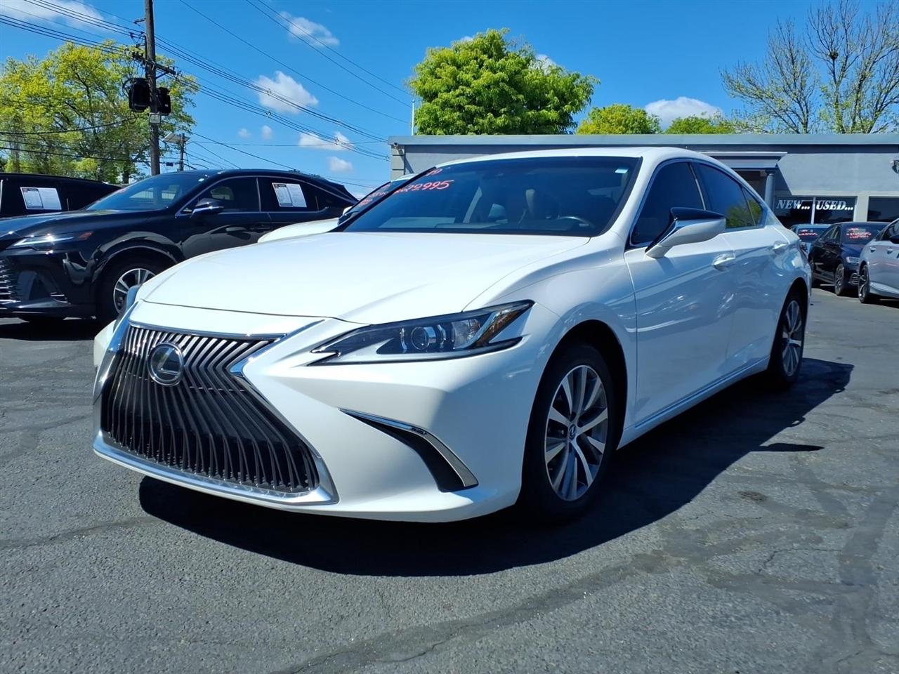 Lexus ES ES 350 FWD 2019