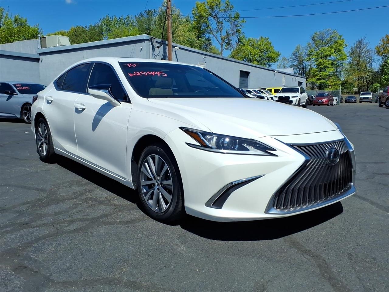 Lexus ES ES 350 FWD 2019