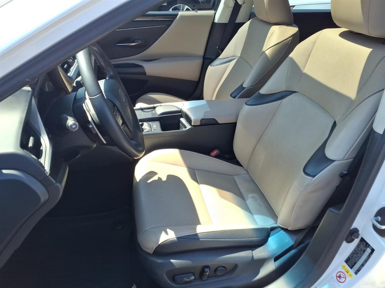 Lexus ES ES 350 FWD 2019