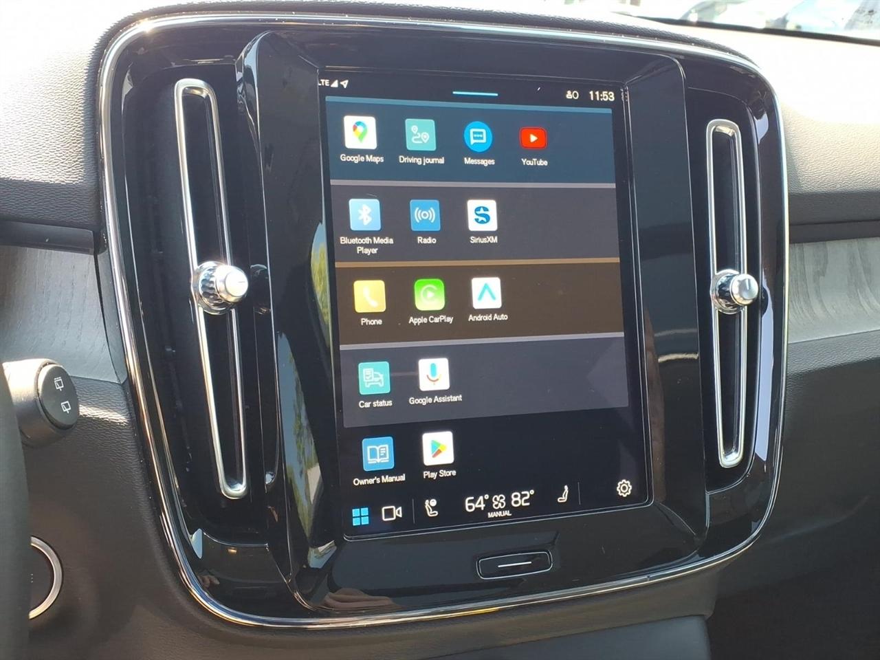 Volvo XC40 B5 AWD Core Bright Theme 2025