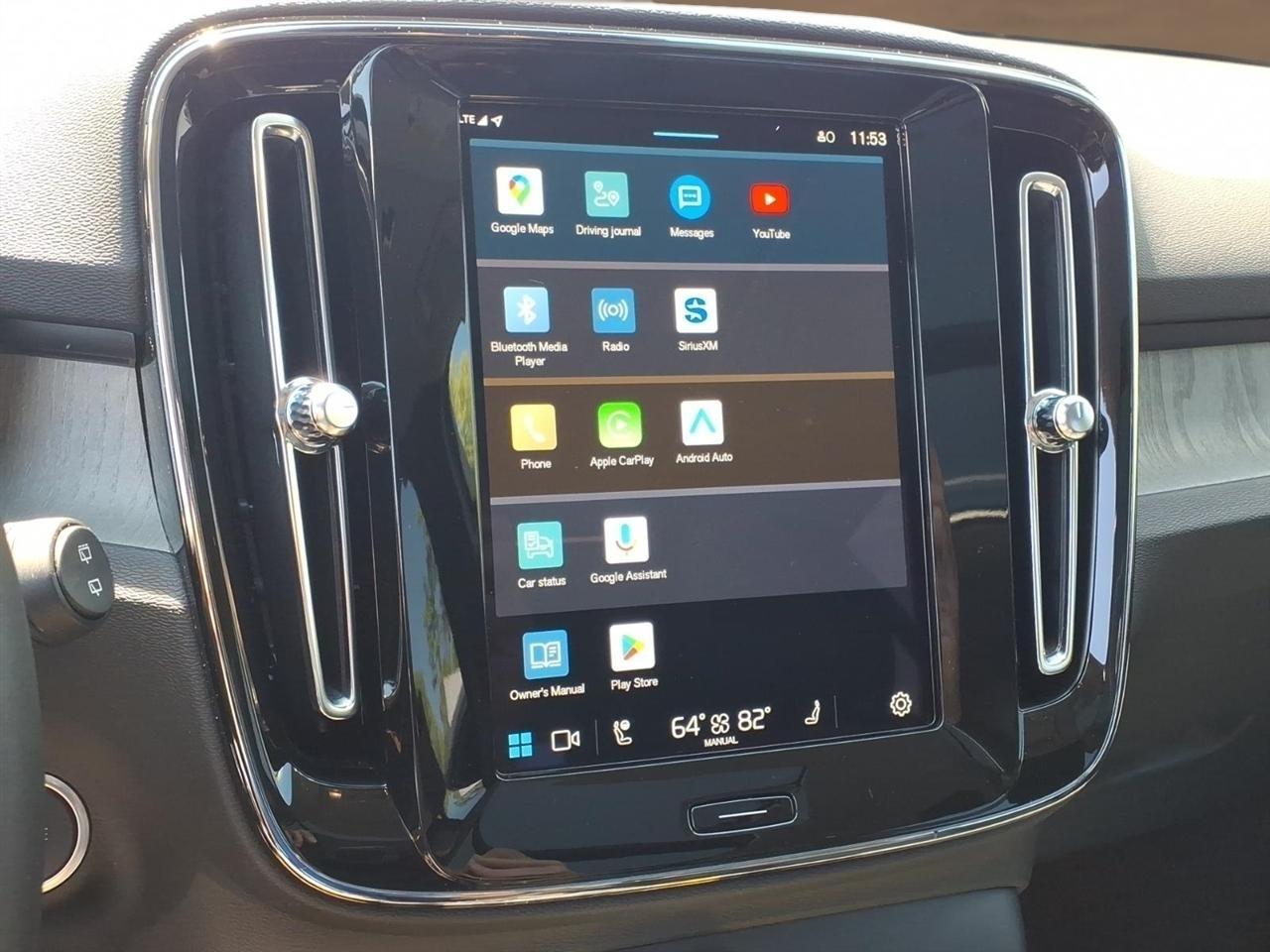 Volvo XC40 B5 AWD Core Bright Theme 2025