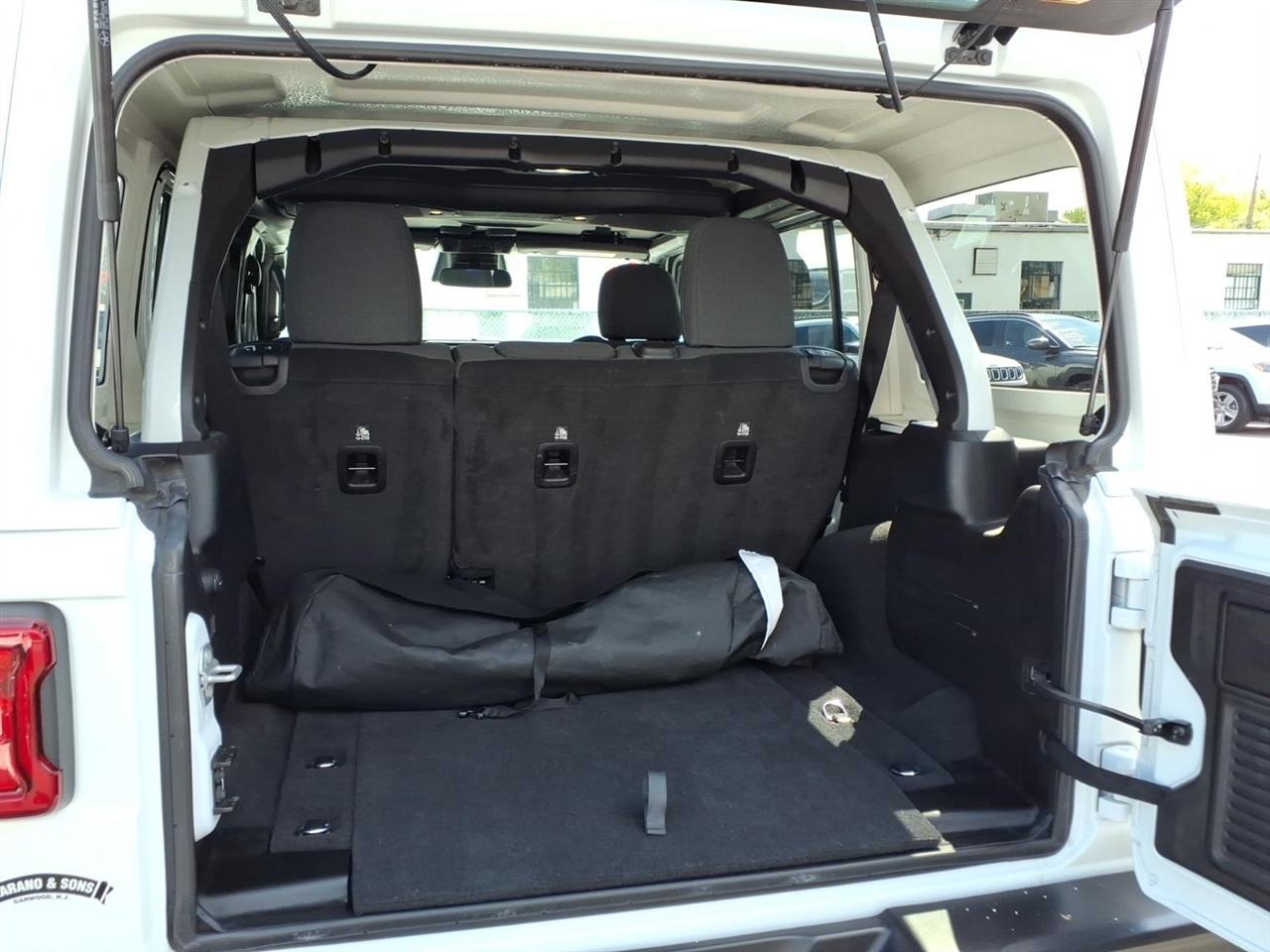 Jeep Wrangler Sahara 4 Door 4x4 2025