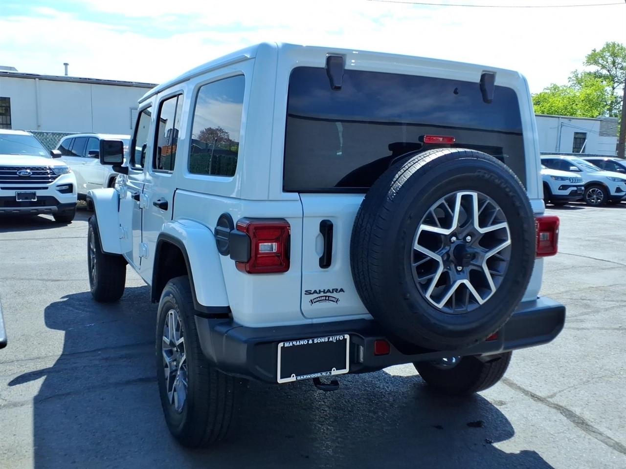 Jeep Wrangler Sahara 4 Door 4x4 2025