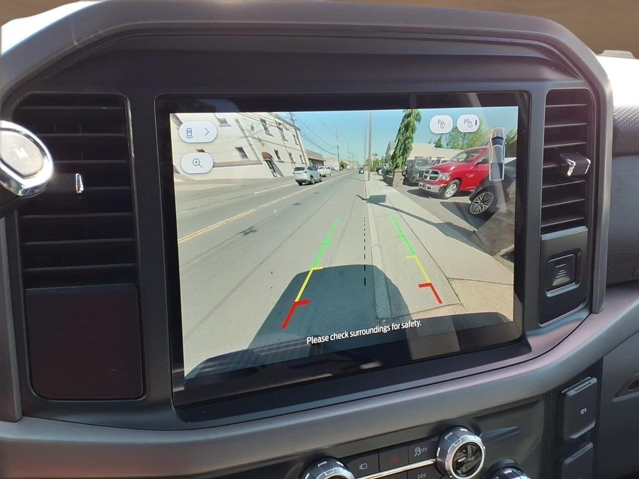 Ford F-150 XLT 4WD SuperCrew 5.5' Box 2025