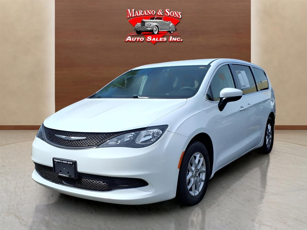 2023 Chrysler Voyager LX FWD