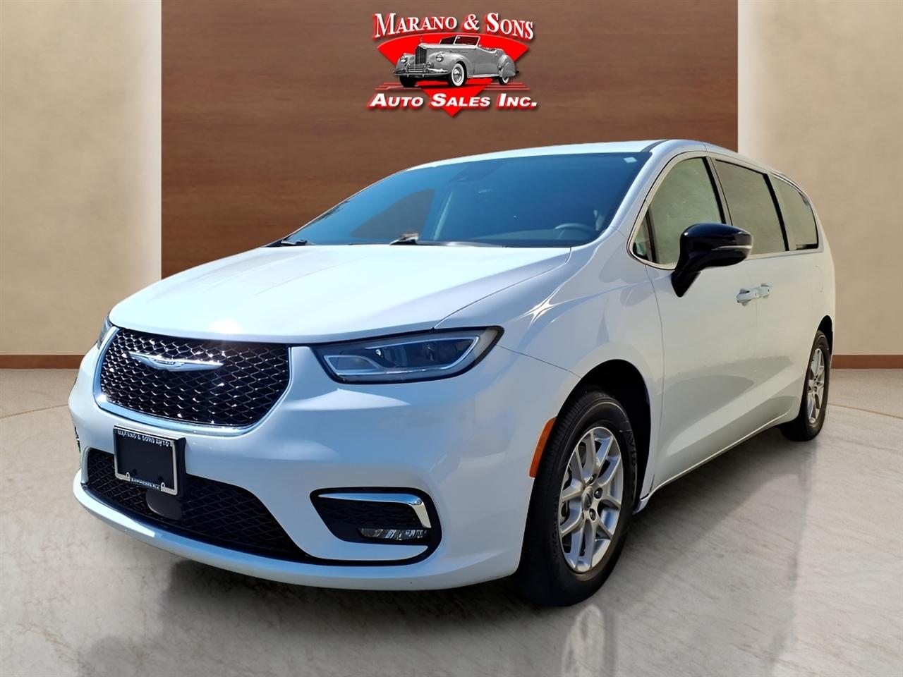 2024 Chrysler Pacifica Touring L FWD