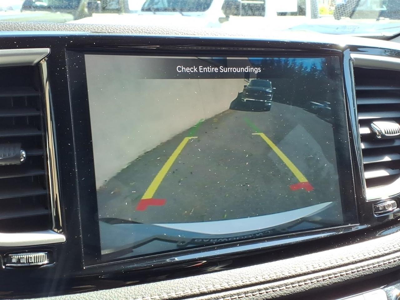 Chrysler Pacifica Touring L FWD 2024