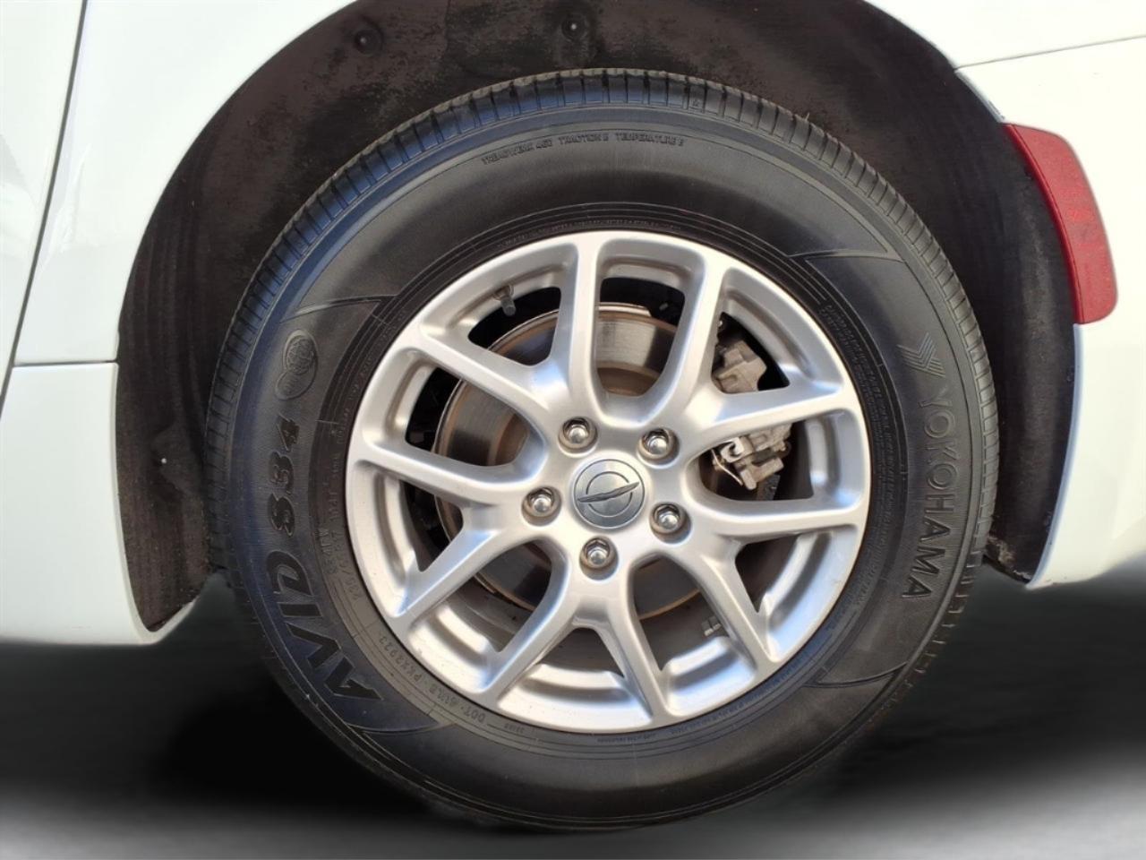 Chrysler Pacifica Touring L FWD 2024