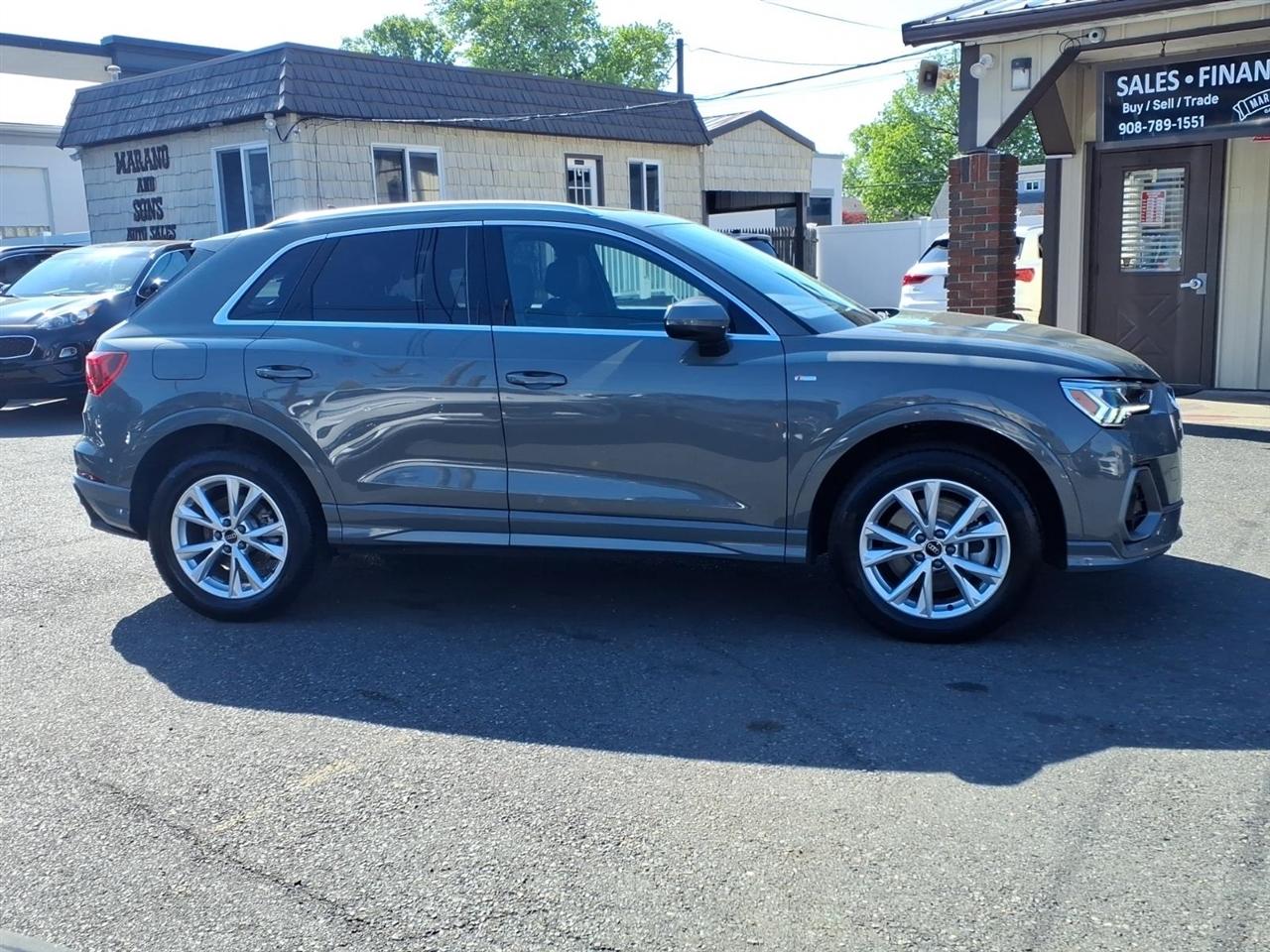Audi Q3 S line Premium 45 TFSI quattro 2025