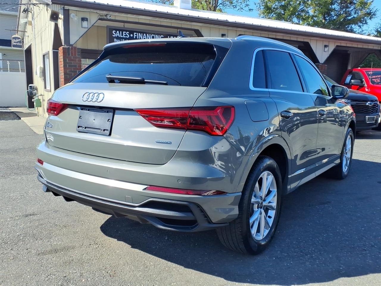 Audi Q3 S line Premium 45 TFSI quattro 2025