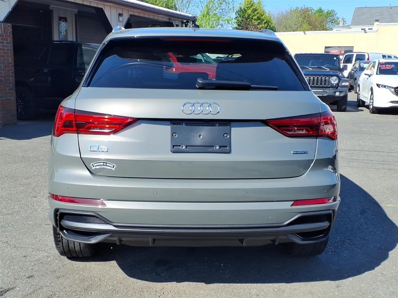 Audi Q3 S line Premium 45 TFSI quattro 2025