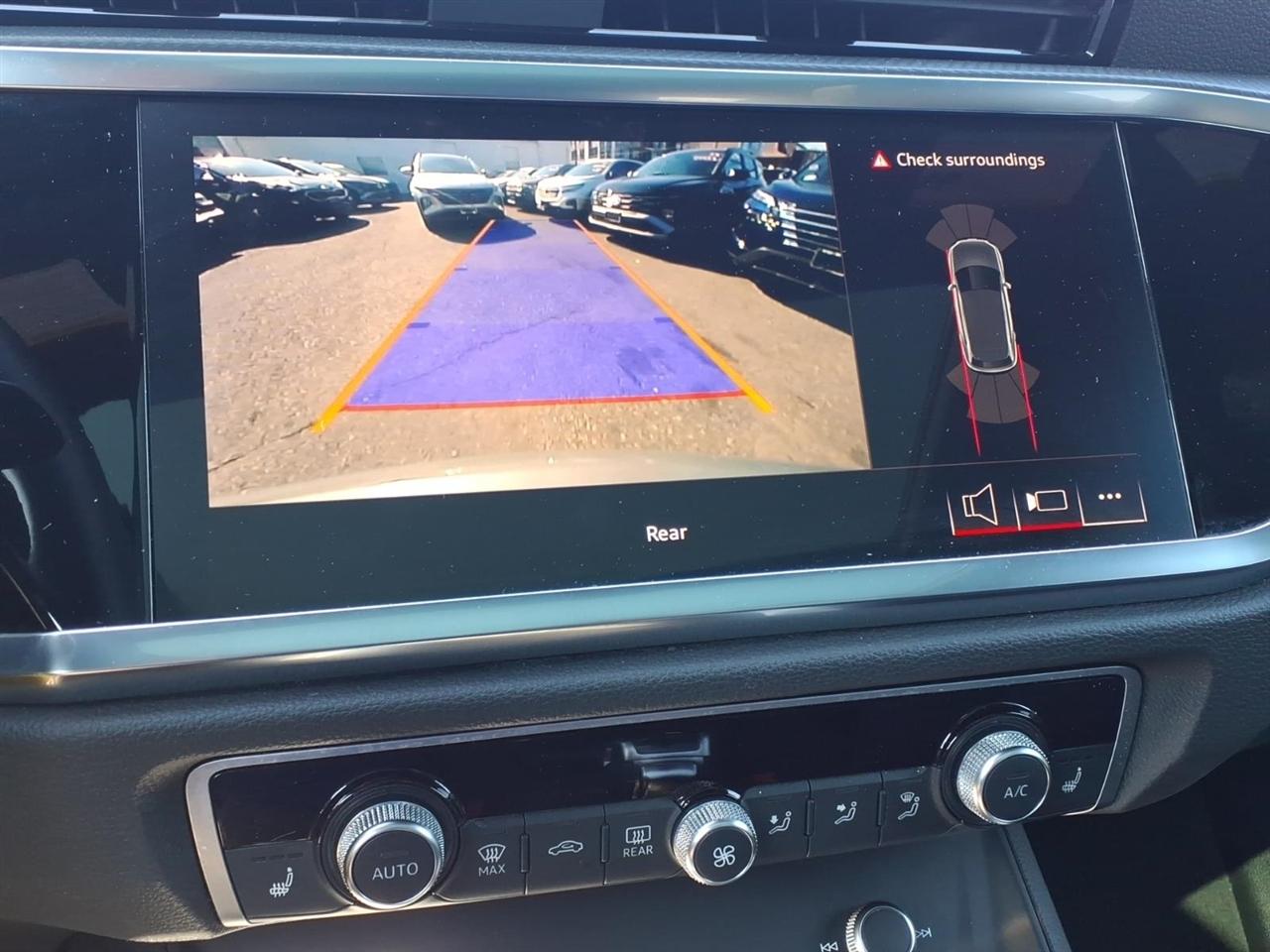 Audi Q3 S line Premium 45 TFSI quattro 2025