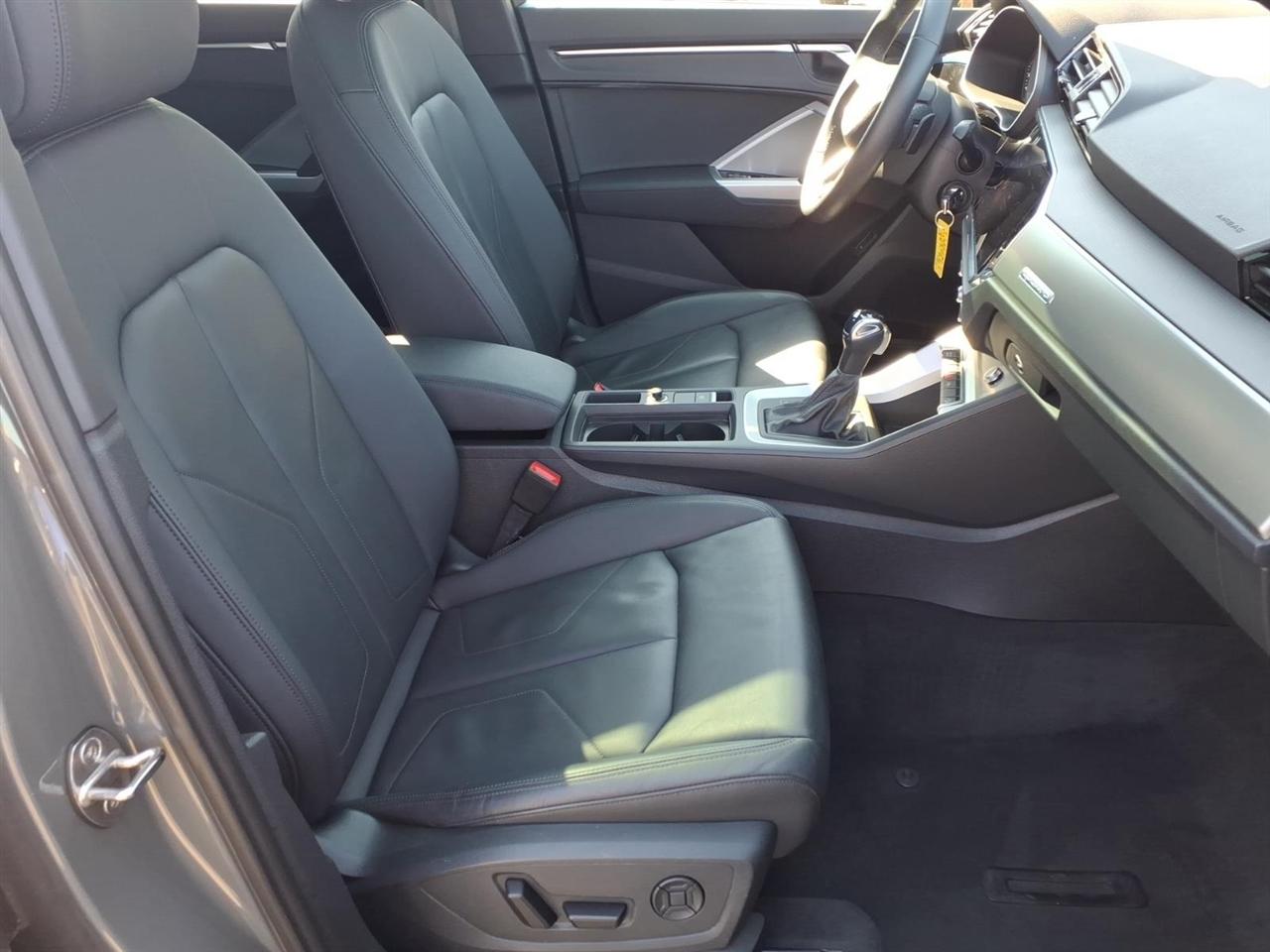 Audi Q3 S line Premium 45 TFSI quattro 2025