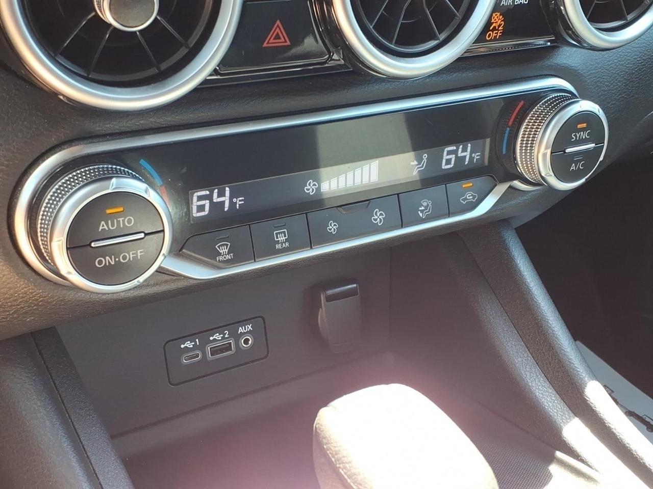 Nissan Sentra SV CVT 2020