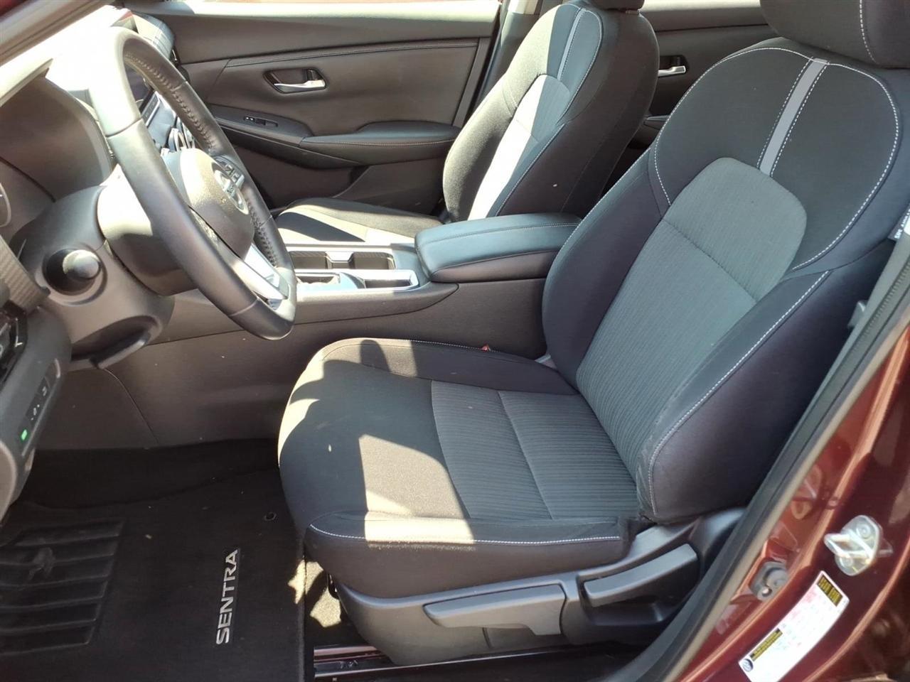 Nissan Sentra SV CVT 2020