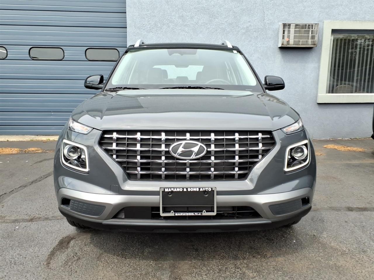Hyundai Venue Limited IVT 2025